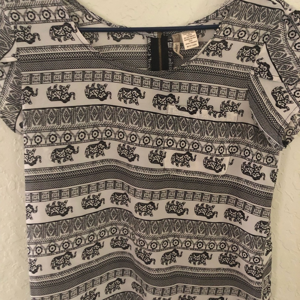 Fun Elephant design polyester T-shirt